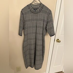 Chaps Classic Black and White Houndstooth Sweater Dress